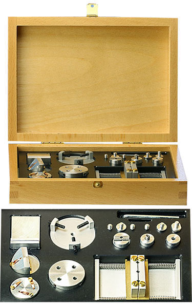 EM-Tec U2 Universal-REM-Probenhalter- und Stub-Adapter-Kit in Holzbox