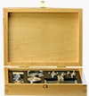 EM-Tec U2 Universal-REM-Probenhalter- und Stub-Adapter-Kit in Holzbox, komplett mit Einsatz