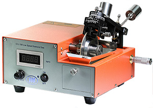 Low speed precision diamond saw with compatible sample holders